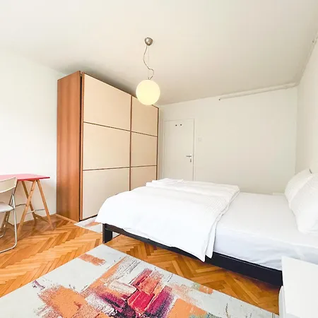 Apartment Tango Center *
